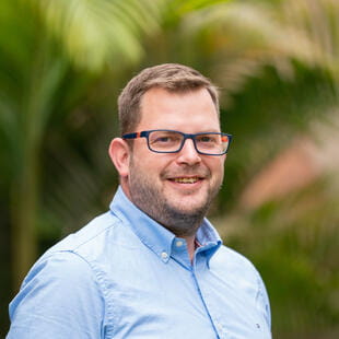 Método de enseñanza | Colegio Peruano Británico | Nord Anglia - Feature Cards Tabs