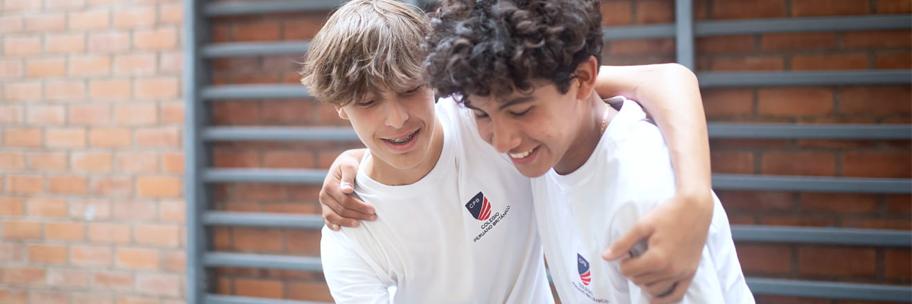 Colegio de Secundaria en Lima | Colegio Peruano Británico - 01 - Content Page Header